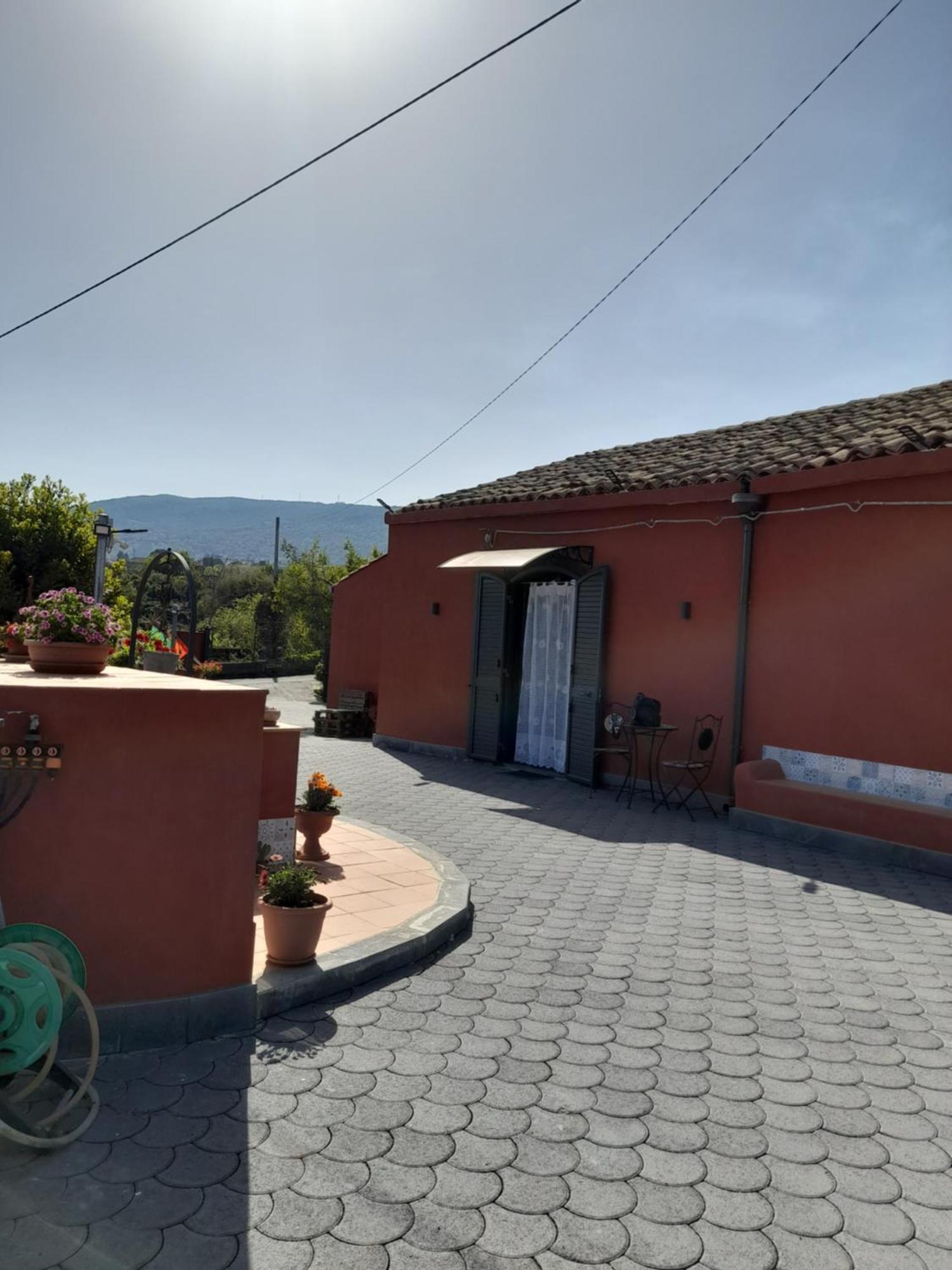 הוילה זפראנה אטניאה Sikelia Etna House מראה חיצוני תמונה